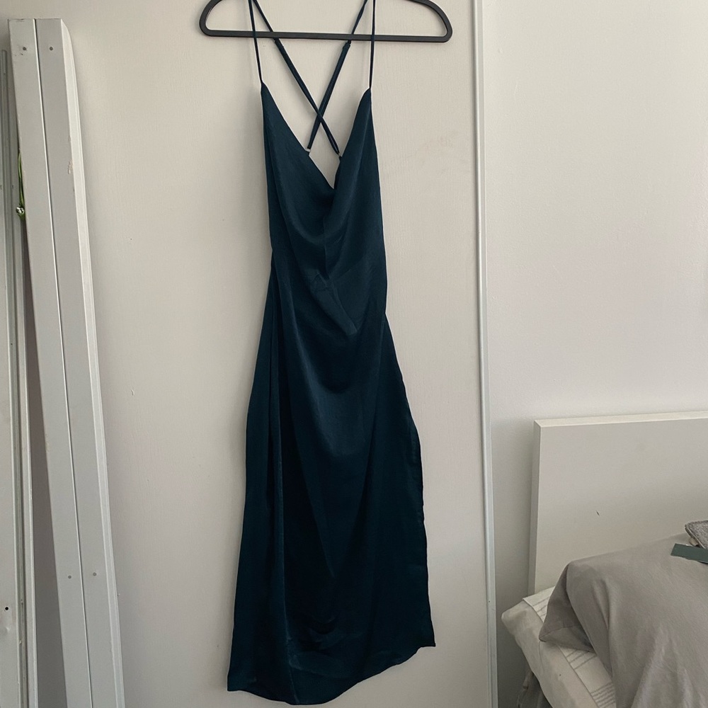 Lulus dark green dress. Brand new size M